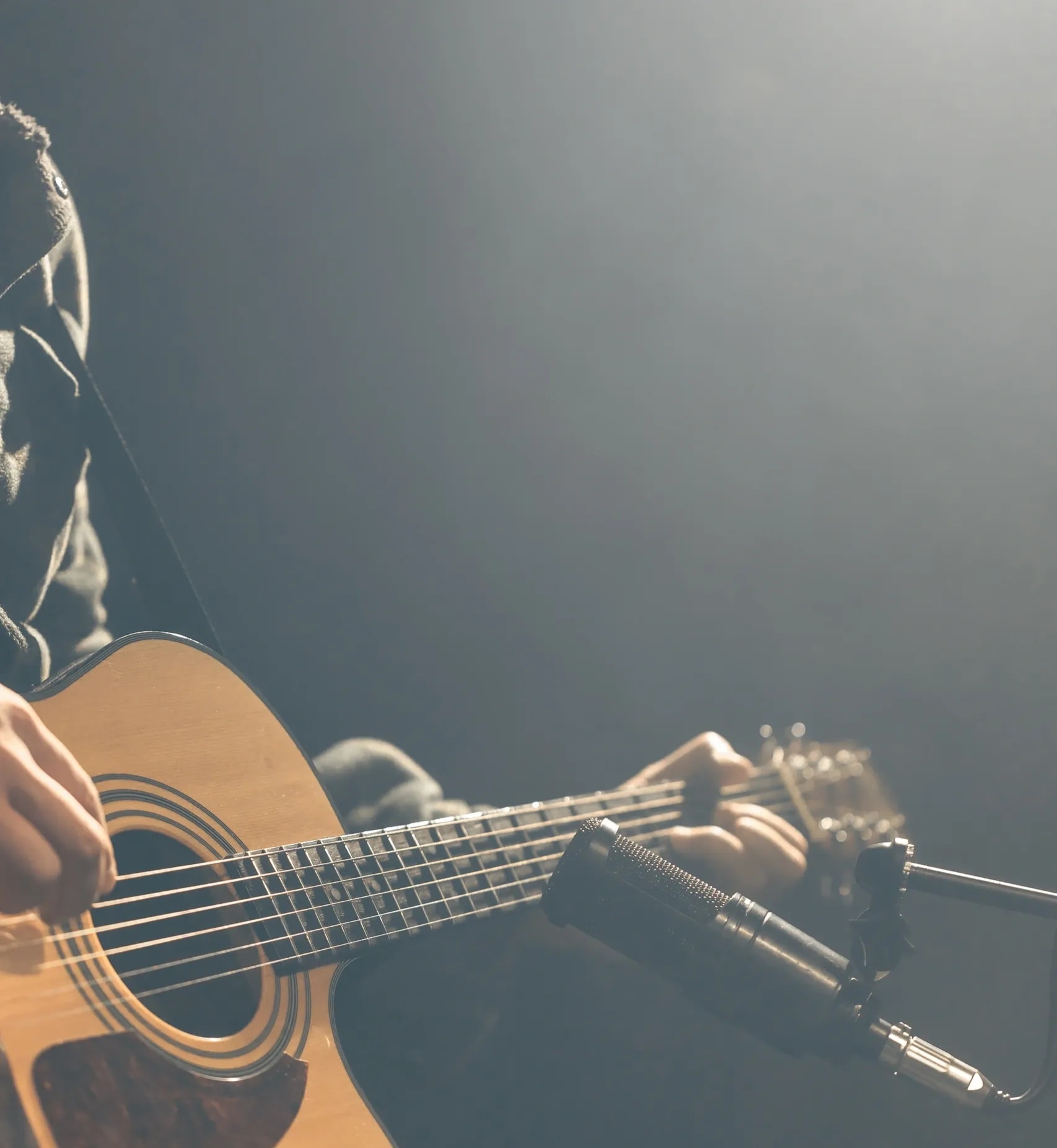 Don Harris performing live